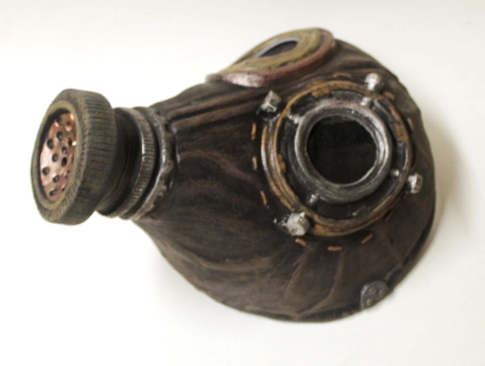 Halloween Cosplay Steampunk Latex Rubber Gas Mask - Image 4 of 4