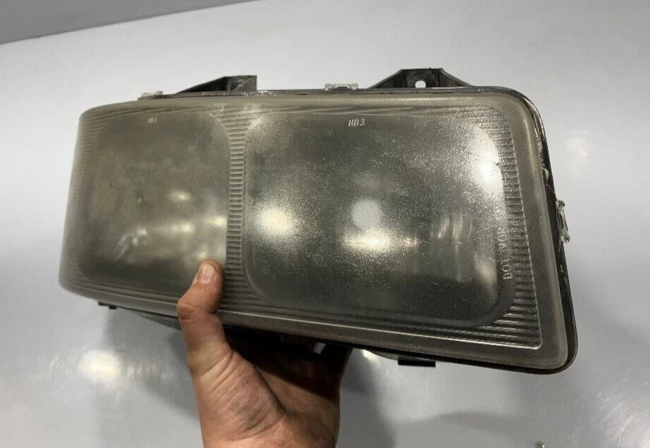 2003-2018 雪佛兰 EXPRESS/GMC SAVANA 前右灯 P/N 16530372 原始设备制造商零件 — 第 4/4 张图片