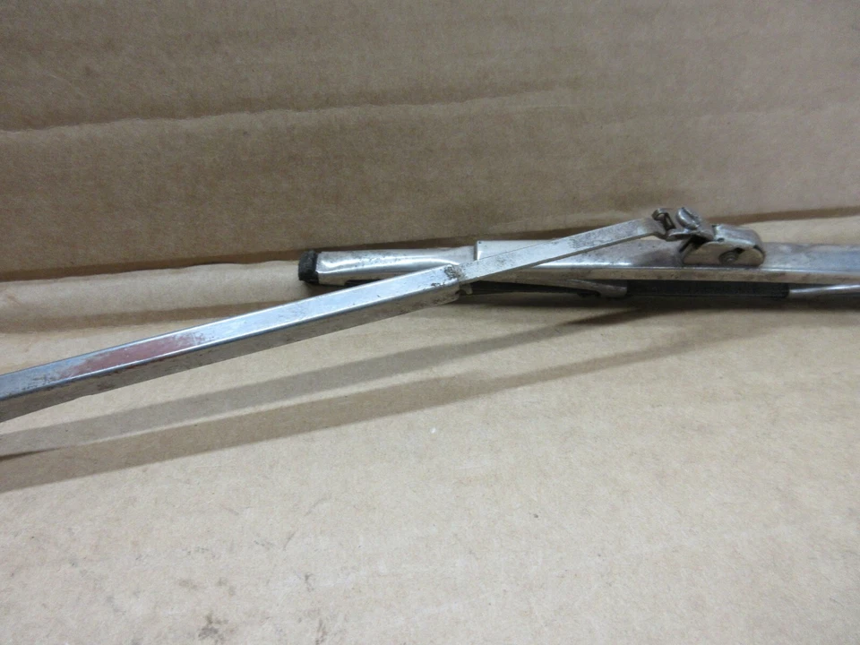 复古 MG MGB 铬制刮刀臂 — 第 3/4 张图片