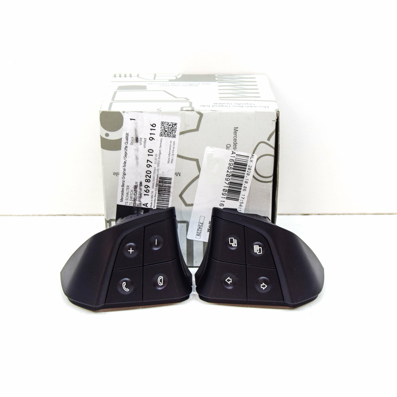 NEW MB B W245 STEERING WHEEL CONTROL SWITCHES A16982097109 116 