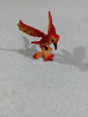 Beautiful Retired Schleich Bayala Rainbow Bird Picki 