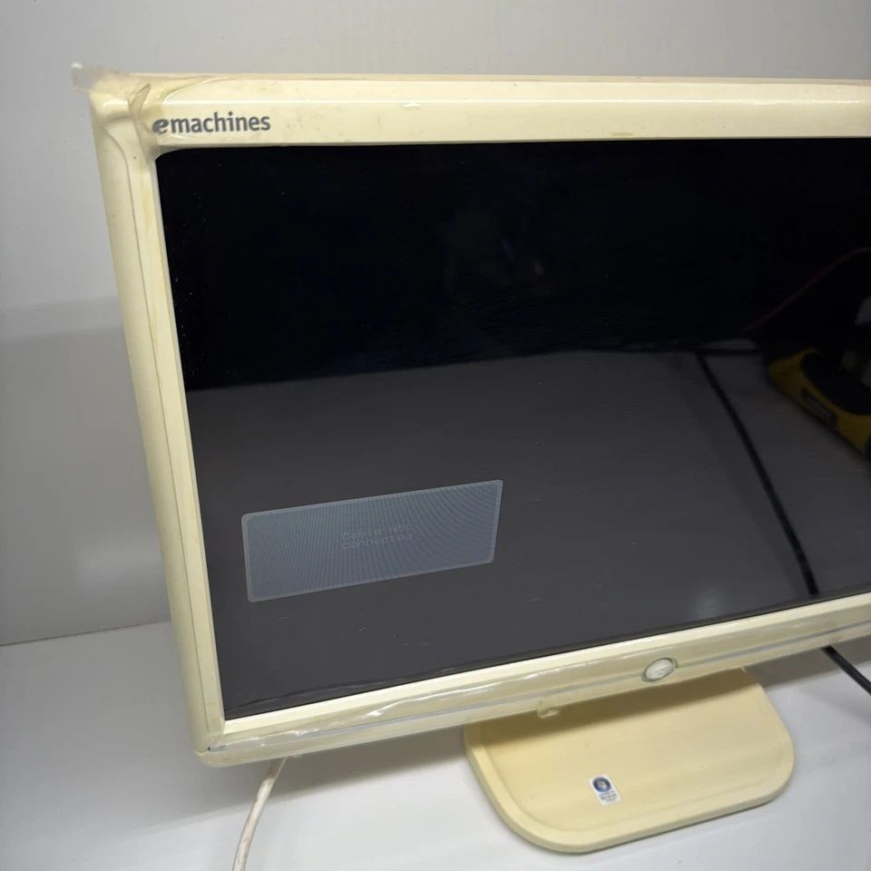 eMachines E202H 20" LCD Monitor 1600x900 VGA DVI-D Tested Working Retro Display - Image 3 of 4