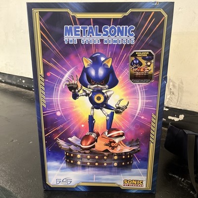 Official First 4 Figures Metal Sonic/The Steel Nemesis, Exclusive Edition Statue