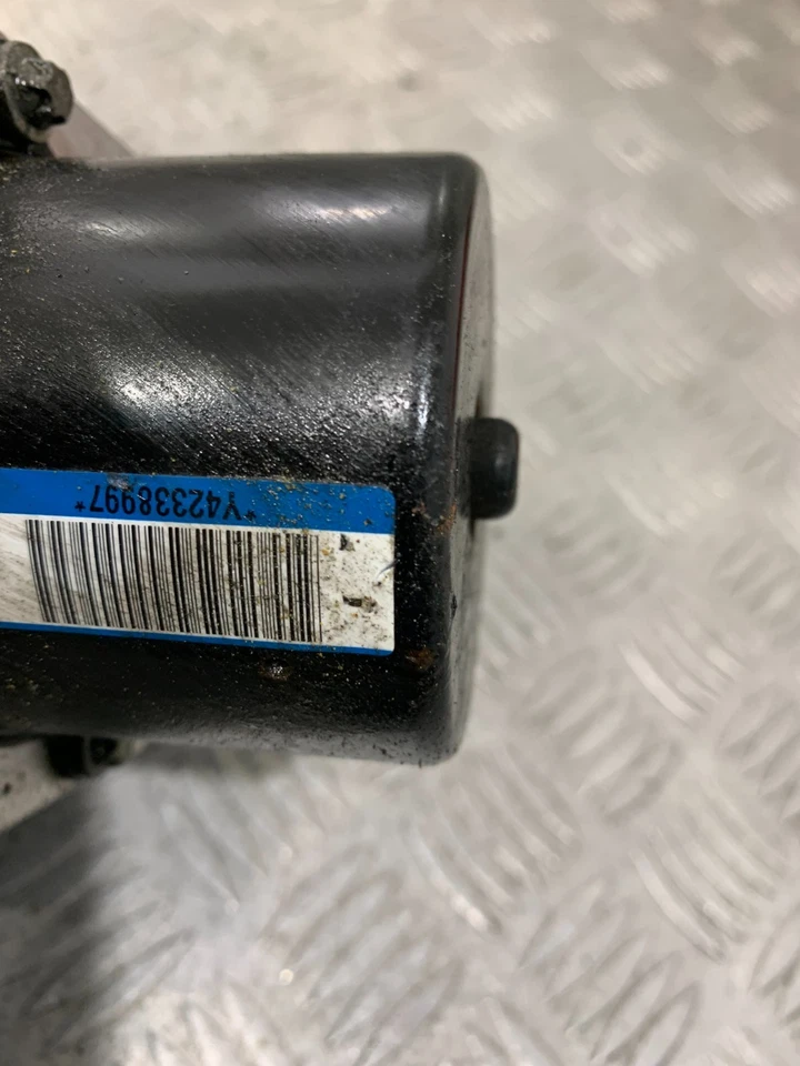 Volkswagen Passat 2009 módulo de control de bomba ABS 3C0614109AH #2 Foto 2 de 4