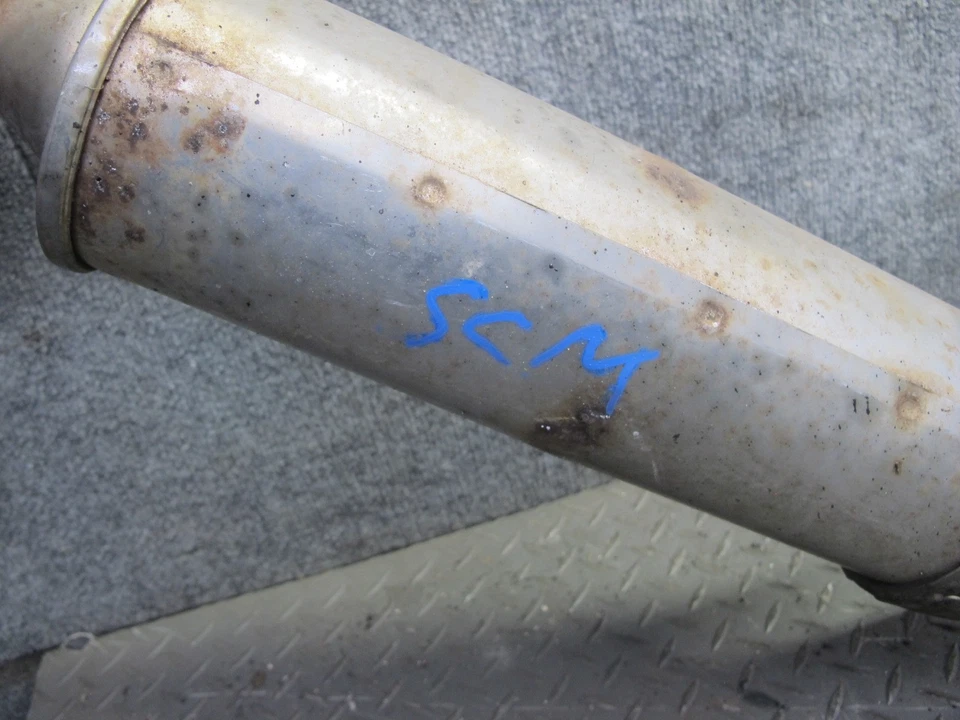 92-97 LEXUS UZZ30L SC400 REAR EXHAUST PIPE RESONATOR OEM - Image 2 of 4