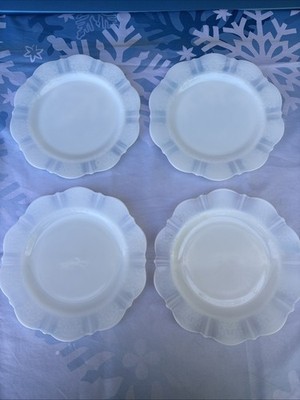 4 Macbeth Evans American Sweetheart Monax White Milk Glass Opaque Plates 9 