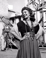 RITA HAYWORTH IN "THE LOVES OF CARMEN" - 8X10 PUBLICITY PHOTO (NN-038)