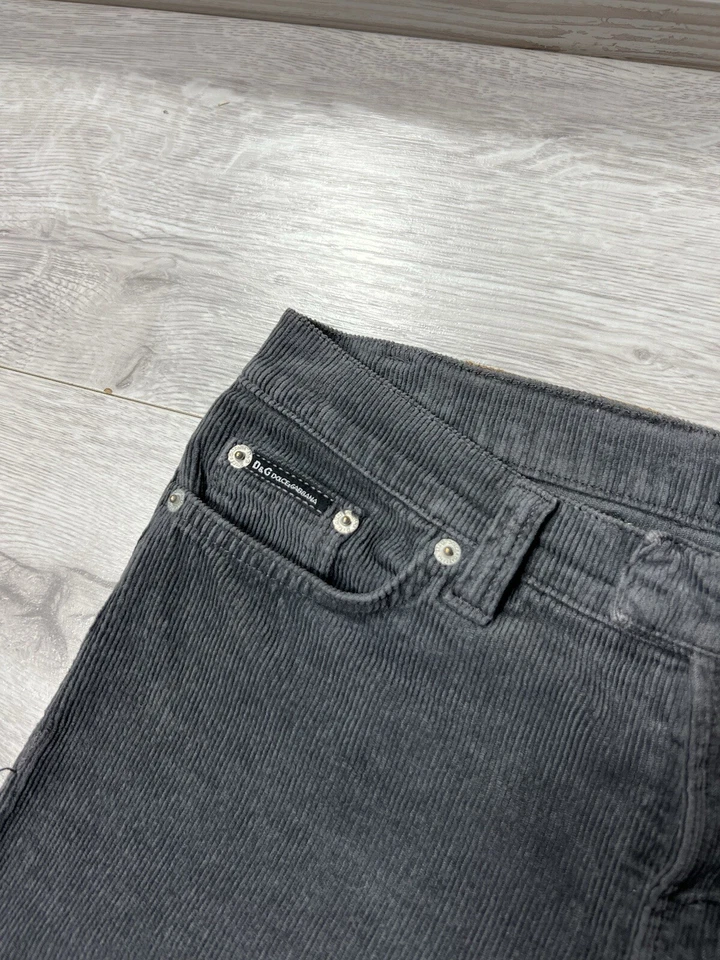 Pantalones de pana acampanados vintage Y2K Dolce & Gabbana para mujer talla 29 Foto 4 de 4