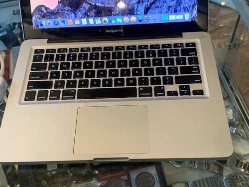 APPLE MACBOOK PRO (MD101LL/A) 13.3 / MID 2012 / 500GB HDD / 6 GB RAM - CORE I5 - Picture 2 of 12