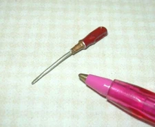Miniature "Sir Thomas Thumb"  Flat Head Screwdriver (RED): DOLLHOUSE 1:12