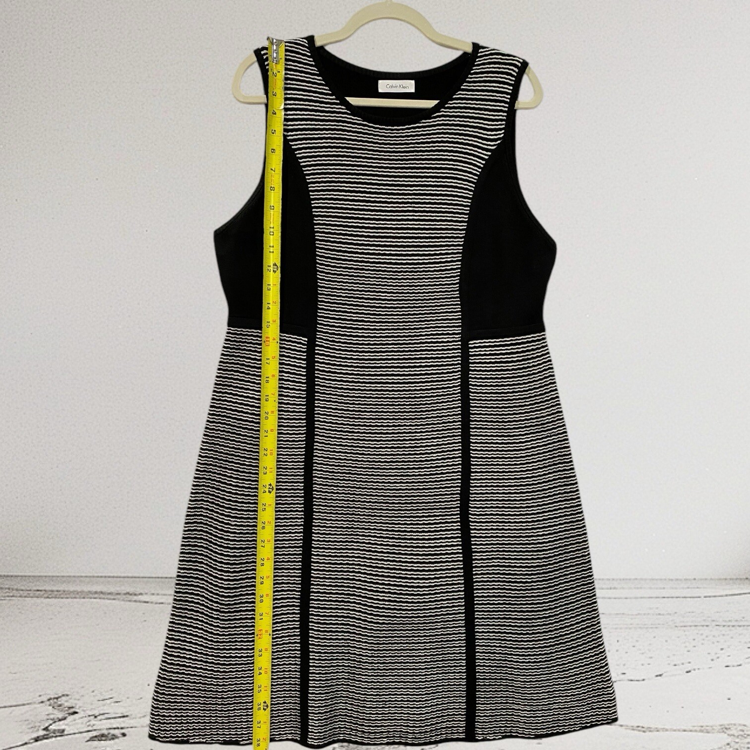 Calvin Klein Stripe Sweater Dress Women’s Size Large Super Soft Knit Cozy Chic