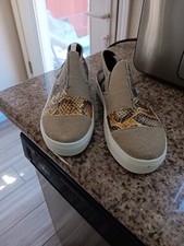 Unbranded Womens Snakeskin Leopard Pattern Sneaker Size 8/8.5