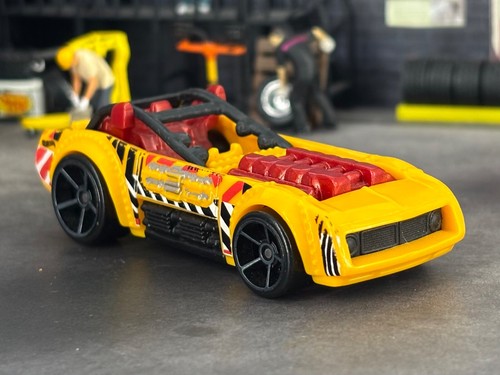🔥(Loose Hot Wheels) U-PICK Trucks Cars Mainlines BOX SHIPPED Premiums BW’s🔥 - Picture 491 of 678