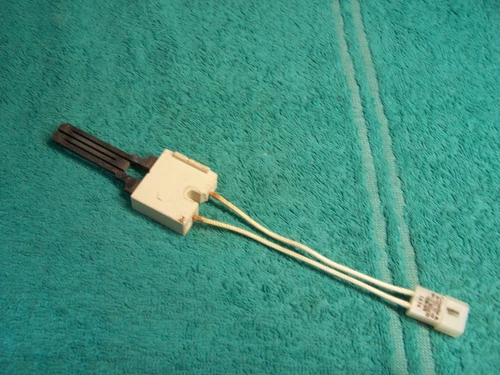  Goodman B1401009 Hot Surface Igniter Norton 271NM White Rodgers 767A-373