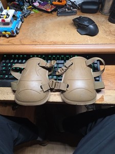USGI Military SKYDEX Knee Pads Coyote Brown Made in USA w Internal Cushion