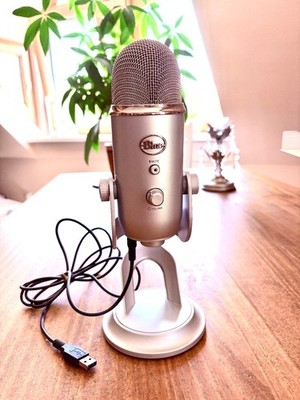 Blue Yeti USB-Mikrofon Silber   Originalstand & OVP   Podcast, Streaming, Record
