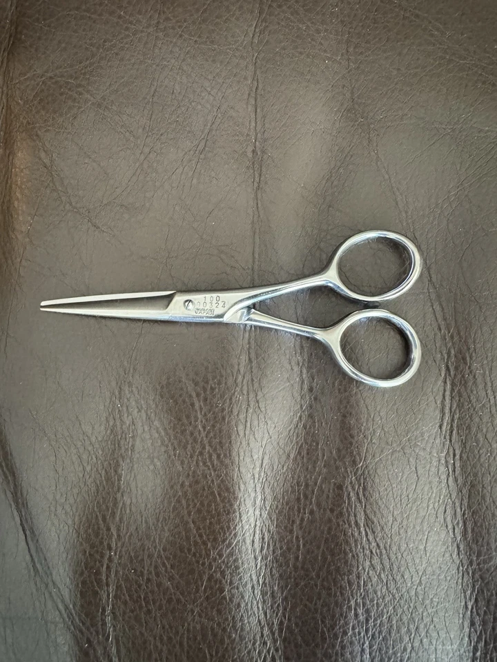 Hikari New Cosmos Japanese Stylist Shears Scissors. Made In Japan - Image 4 of 4