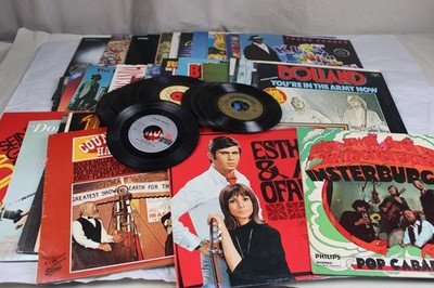 C20/ Vintage Schallplatten Konvolut - 42 alte Vinyl Platten - LPs + Single /S162