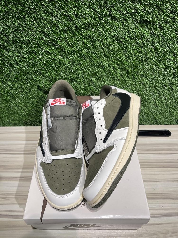 Size 8M/9.5W - Jordan 1 Retro Low OG SP Travis Scott Medium Olive