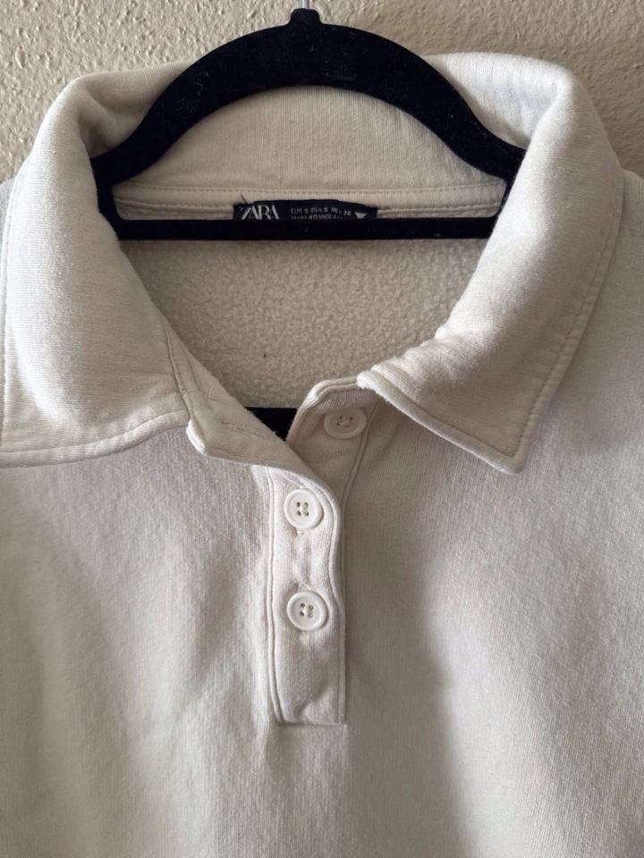 Sudadera para mujer Zara crema, talla pequeña Foto 3 de 4