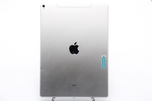 APPLE IPAD PRO 2ND GEN MPAL2LL/A | 12.9" | 256GB | UNLOCKED | WHITE - Picture 2 of 3