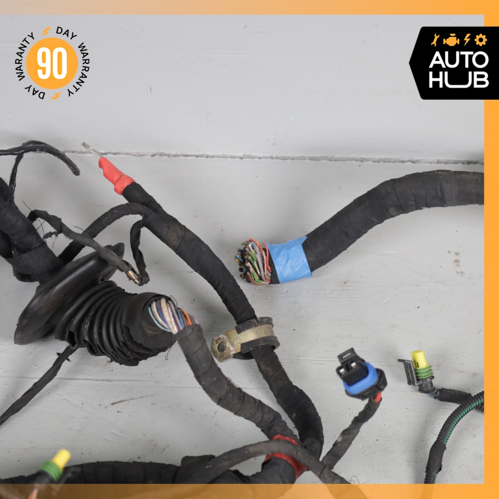 05-07 Maserati Quattroporte M139 Engine Motor Bay Wire Harness Fuse Box OEM 29k