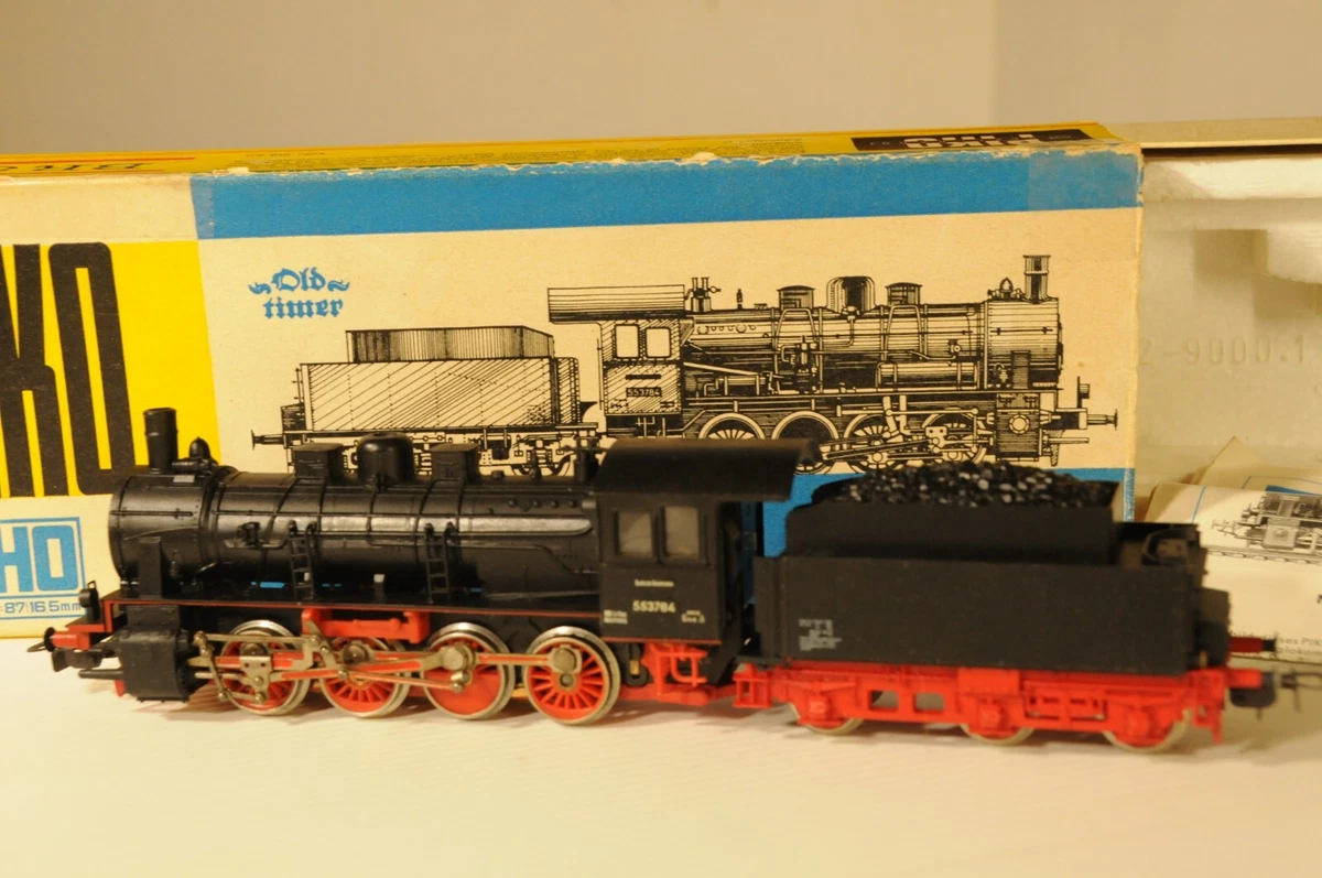 Wagon Couvert Marchandises PIKO HO SNCF N°127-07 - Noir (neuf En Boîte)
