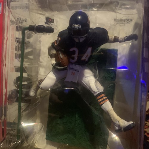 McFarlane Legends NFL Series 2 Walter Payton Chicago Bears Action Figure 2006 - Picture 3 of 11