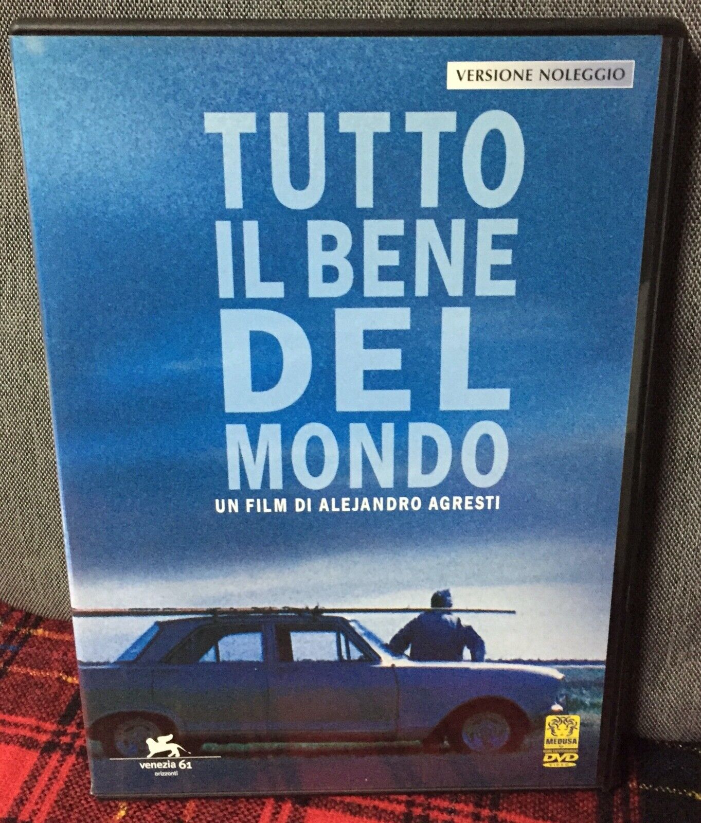 Foto 1 di 4