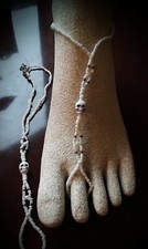 Barefoot Sandals Set 2...white Glass with Acrylic Skulls FREE SHIPPING