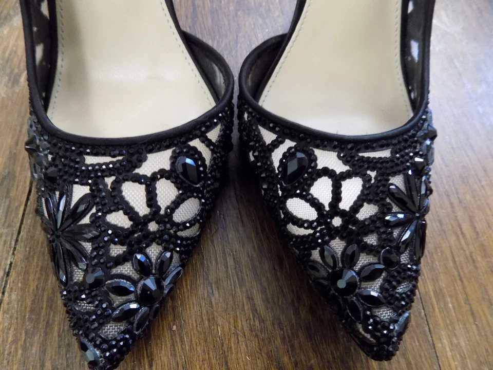 Betsey Johnson FAB Black mesh Beaded flowers 4" satin heels Chic Pumps sz 6 EUC - Image 3 of 4