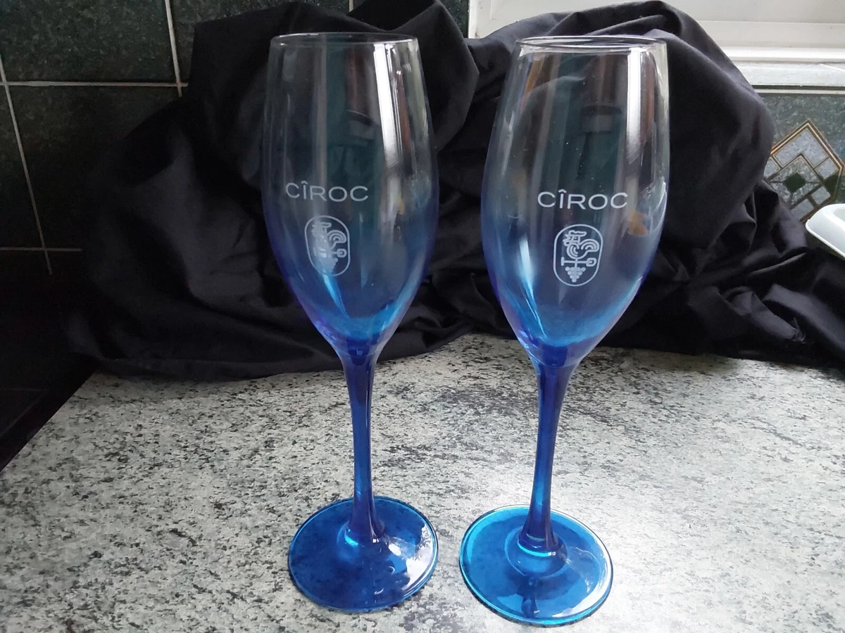 Blue best sale champagne glasses