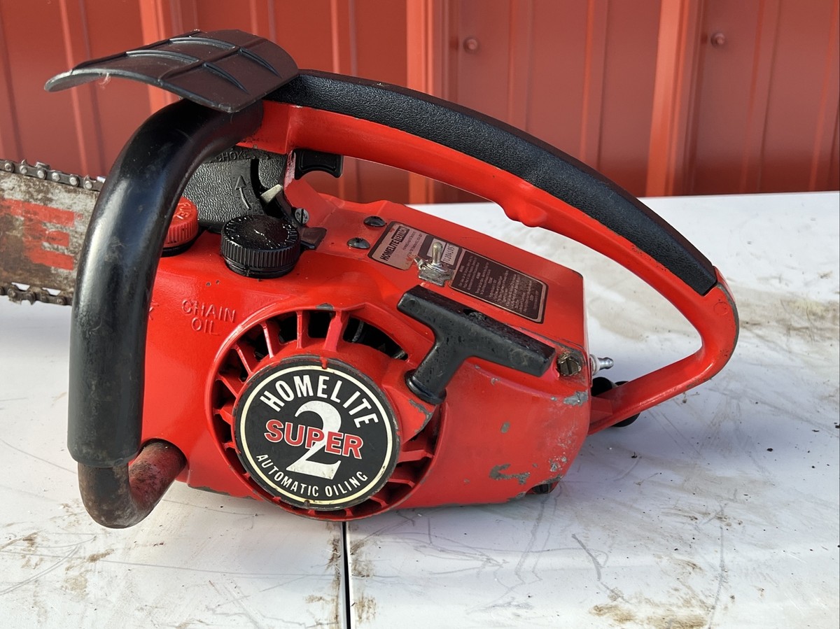 Vintage HOMELITE Super 2 Chainsaw with Bar Parts Saw 10617 (FFF