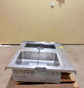 GLAS TENDER BAR SINK WITH INSULATED COLD PLATED ICE BIN 15"H X 40"W X 38.5"D