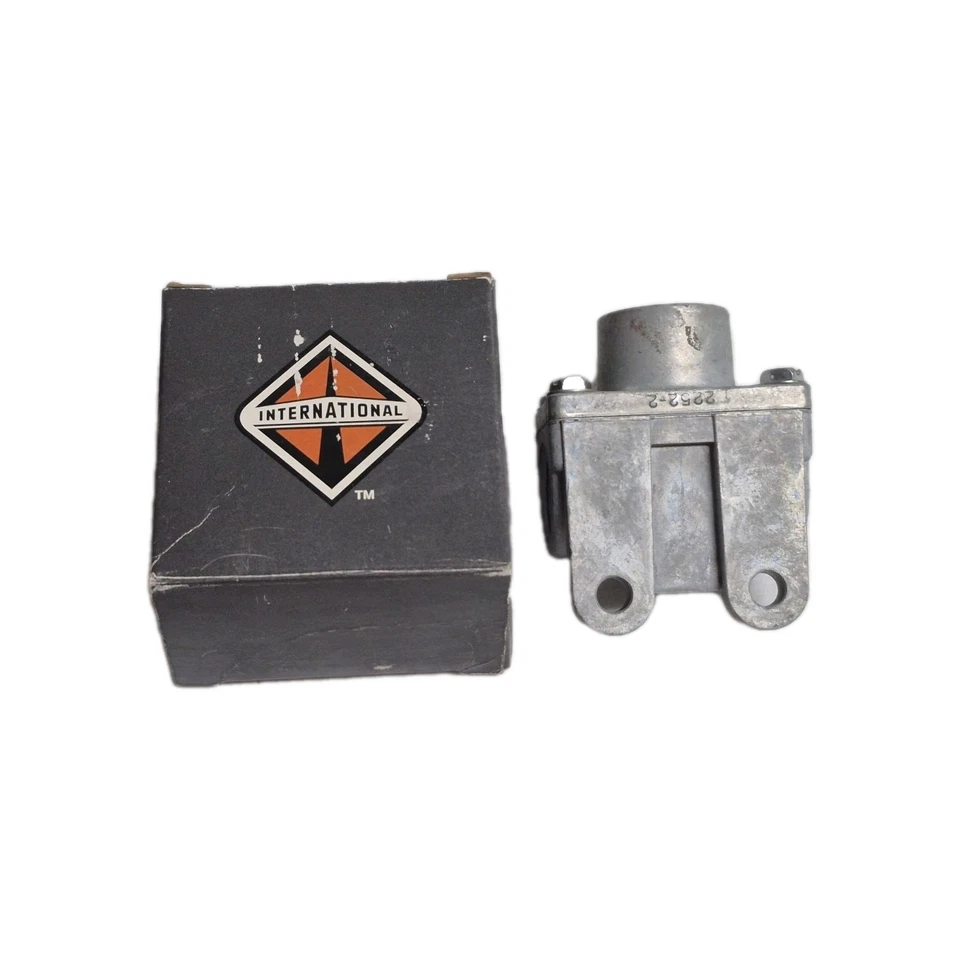 Válvula de retención International divisor de combustible pieza original OEM #2036081C1 Foto 3 de 3