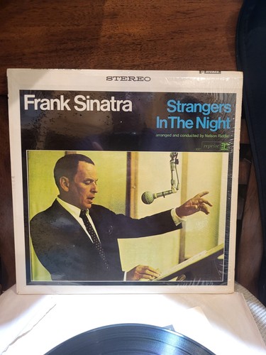Frank Sinatra – Strangers in the Night FS‑1017 NM/NM Shrink Stereo LP