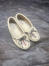 Minnetonka Thunderbird Womens Suede Beaded Moccasin Hard Sole Brown Size 8.5
