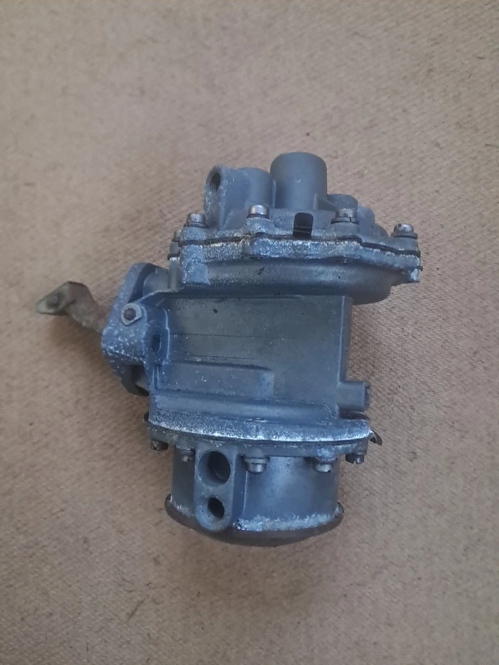 Bomba de combustible de CA aspiradora de doble acción 4107 1951-1954 camión Nash Ambassador de 6 cilindros Foto 2 de 4