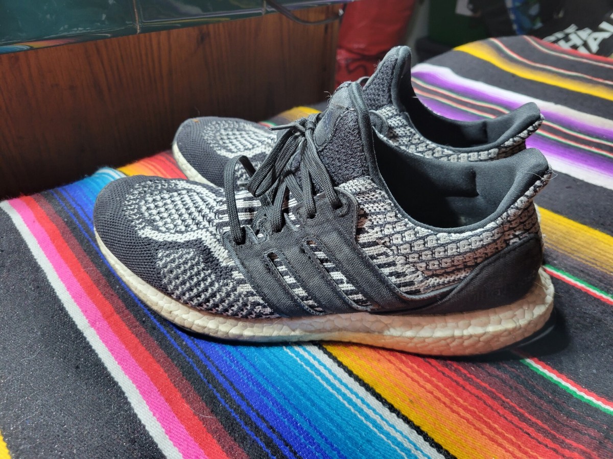 Adidas Ultra Boost Mens DNA Oreo Black Low Top Athletic Shoes FY9348