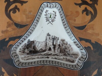Wedgwood Genius Collection Frog Service Triangular Salad Plate In Somerset LE