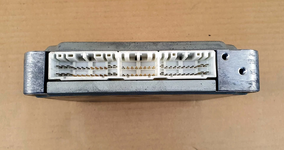 Toyota Hilux Surf KZN185G KZN185W 1KZ-TE M/T 89661-3D230 engine computer oem jdm - Image 4 of 4