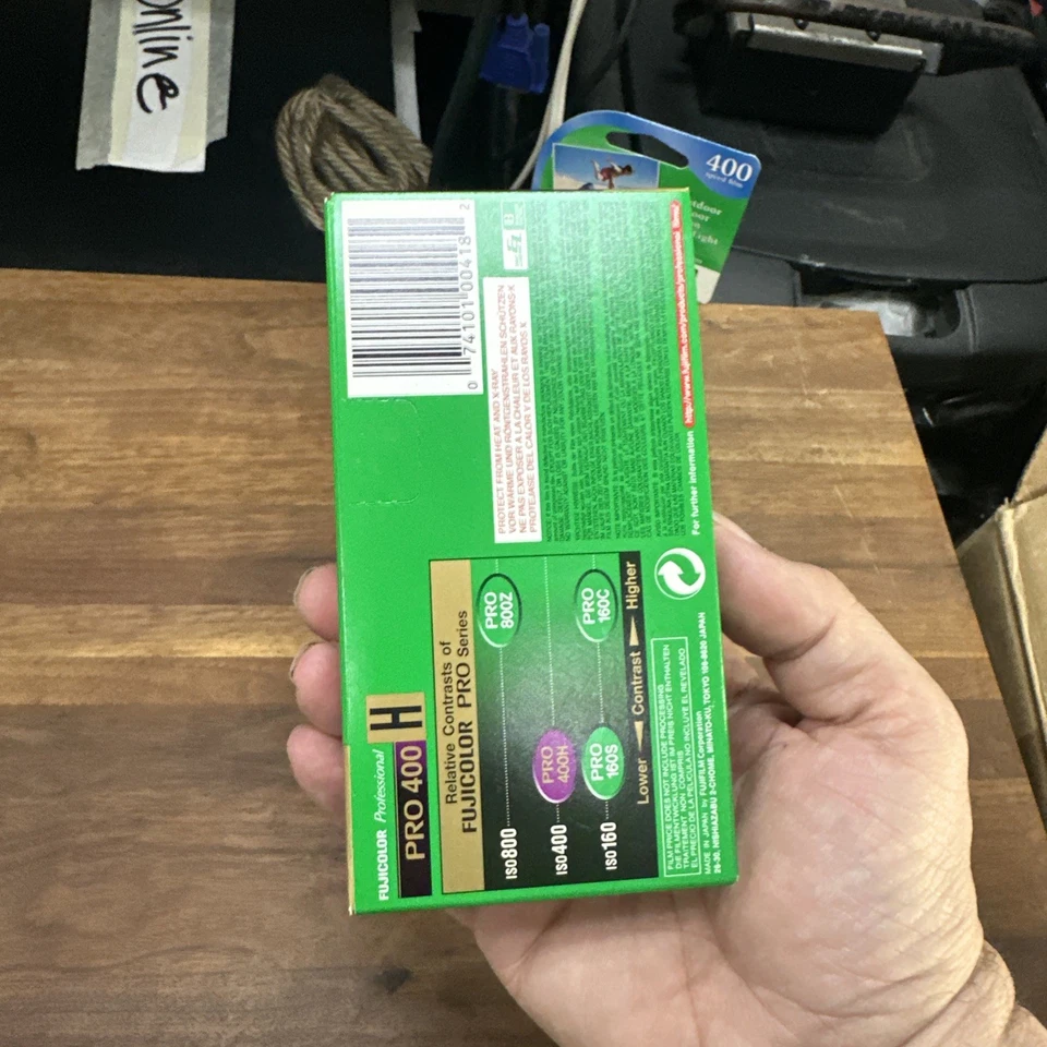 Película Fujifilm Pro 400H Color Negativo 120 CADUCADA 7/2020, 1 caja de 5 rollos Foto 4 de 4