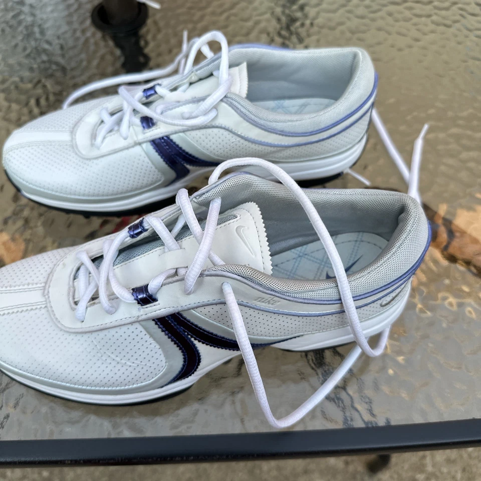 Zapatos de golf Nike Air Brassie II de cuero para mujer talla 8,5 335946-102 blancos Foto 2 de 4