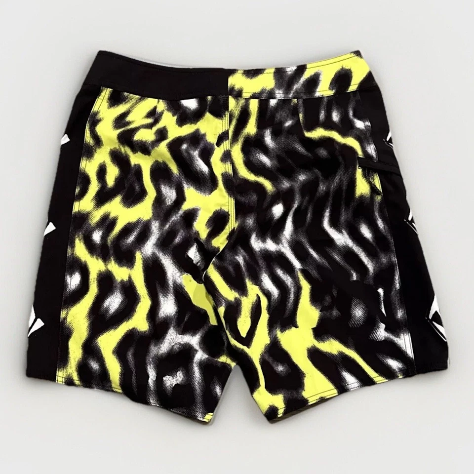 Volcom Board Shorts Mens Size 30 Mod-Tech Lido Iconic Swimwear Blazing Yellow - Image 2 of 4