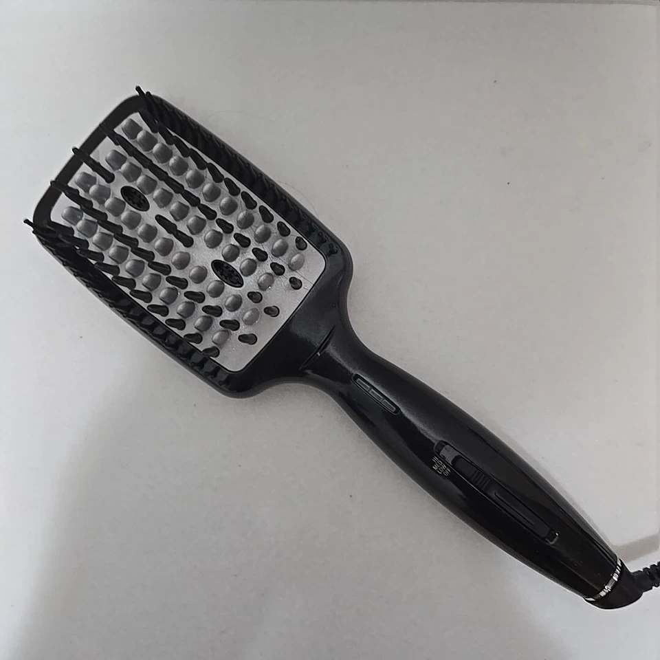 Conair BC7N Infiniti PRO Diamond Brilliance Hot Paddle Brush - Black - Image 2 of 4