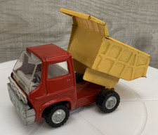 MARX TOY TRUCK 1969 RED YELLOW METAL DUMP 4"