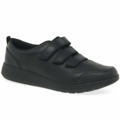 Jungen CLARKS Scape Sky K Zerissen Schwarz Klebeband Schuhe
