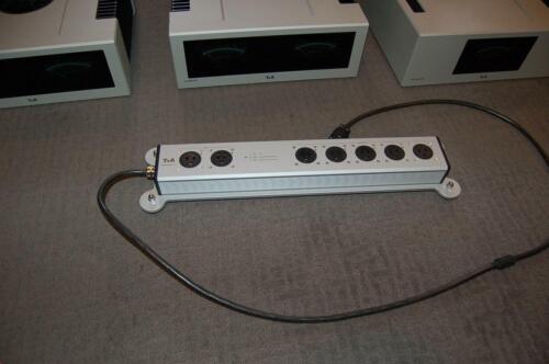 T+A Elektroakustik Power Bar 2 + 5 HD Power Acondicionador - Imagen 3 de 7
