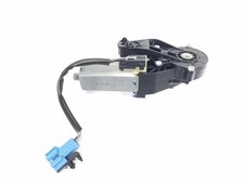 MERCEDES-BENZ GL X164 Sitzsteuerungsmotor vorne links A0390203208 4.70 22017261