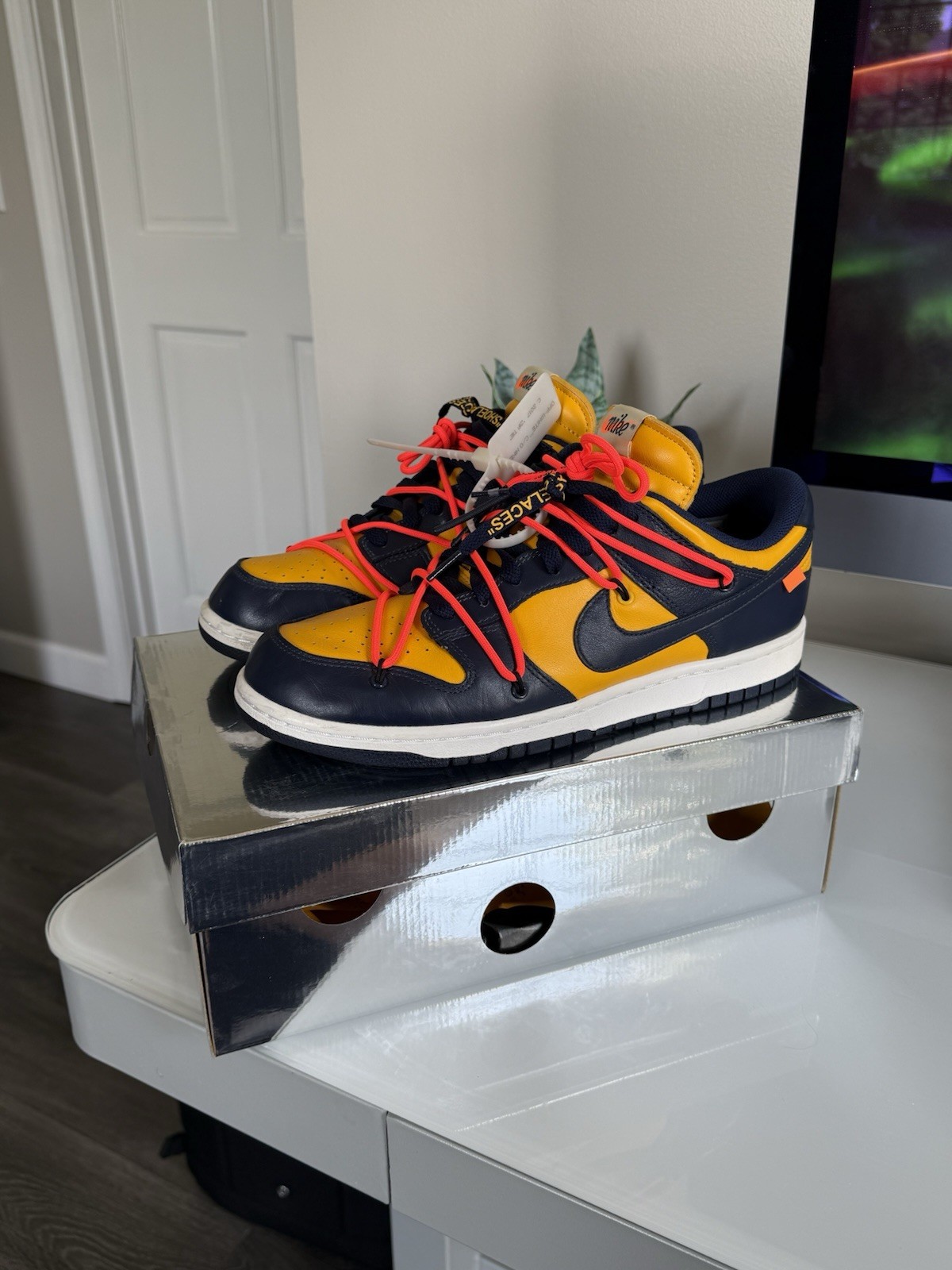 OFF WHITE X NIKE Taglia 11.5 Nike Dunk Low x OFF WHITE University G 2019 LEGGERMENTE INDOSSATE!